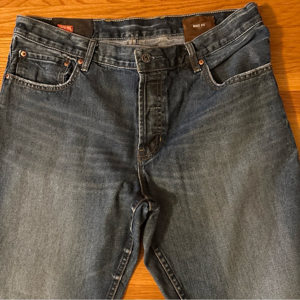 Men’s Boot Fit Gap Jeans 36X32 Wide Leg
In Excellent Condition - Picture 4 of 7